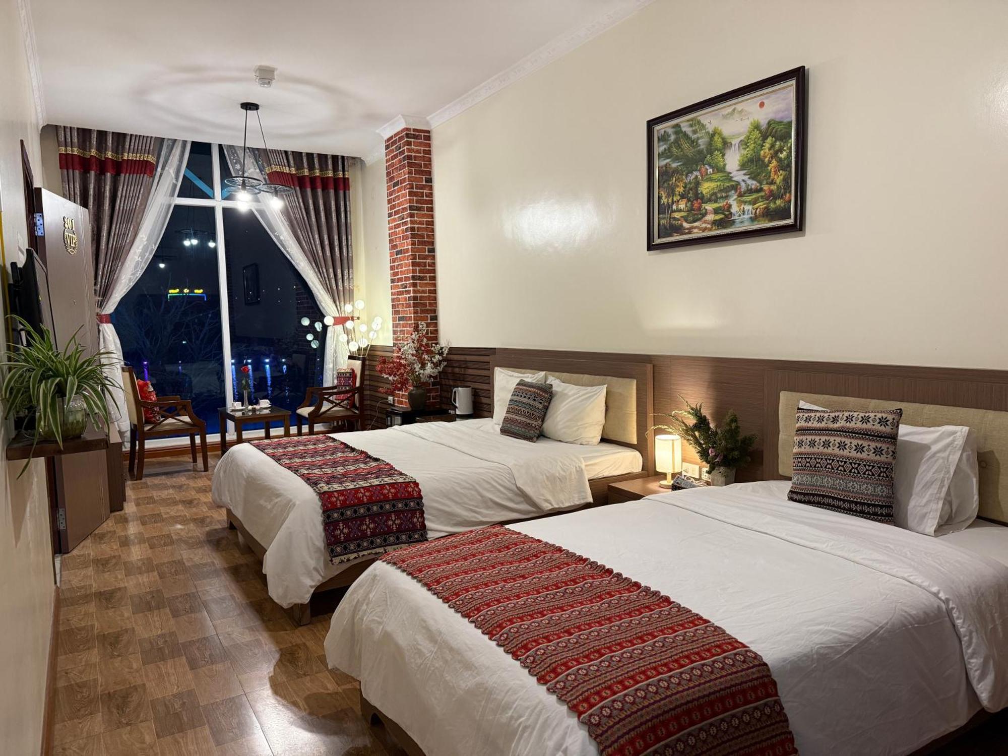 Anh Hong Hotel Ta Lan Than Exterior photo